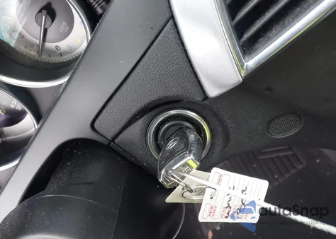 2014 Mercedes-Benz C 250 из США, поврежденный, VIN WDDGJ4HB2EG295406